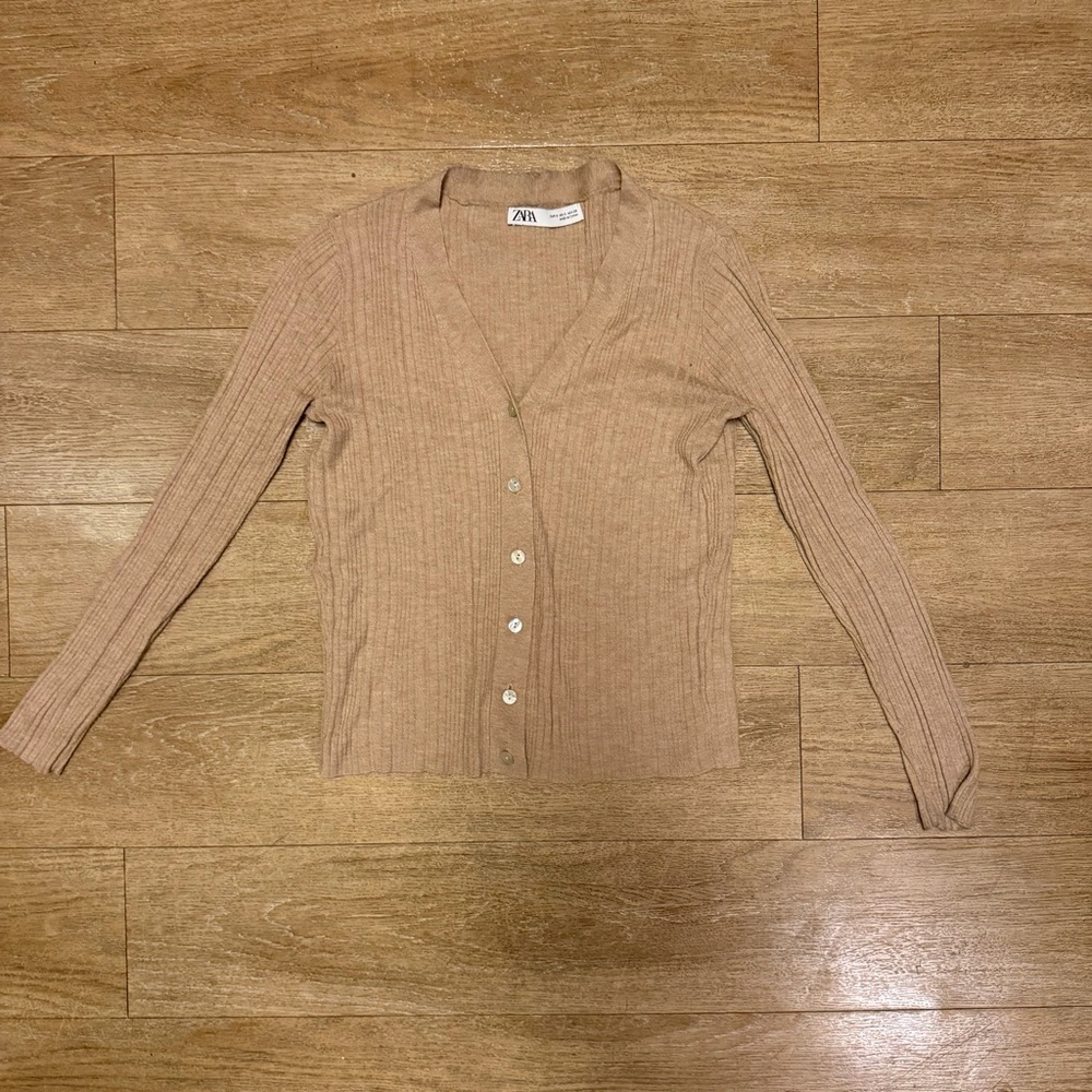 Zara Beige Ribbed Knit Sweater women size small